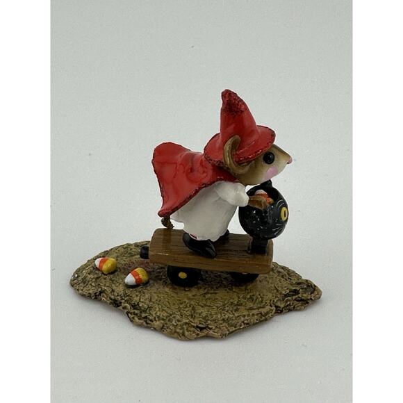 Wee Forest Folk "Scooting w/the Loot" 2003 M-296 Halloween D Petersen Retired - Picture 3 of 8